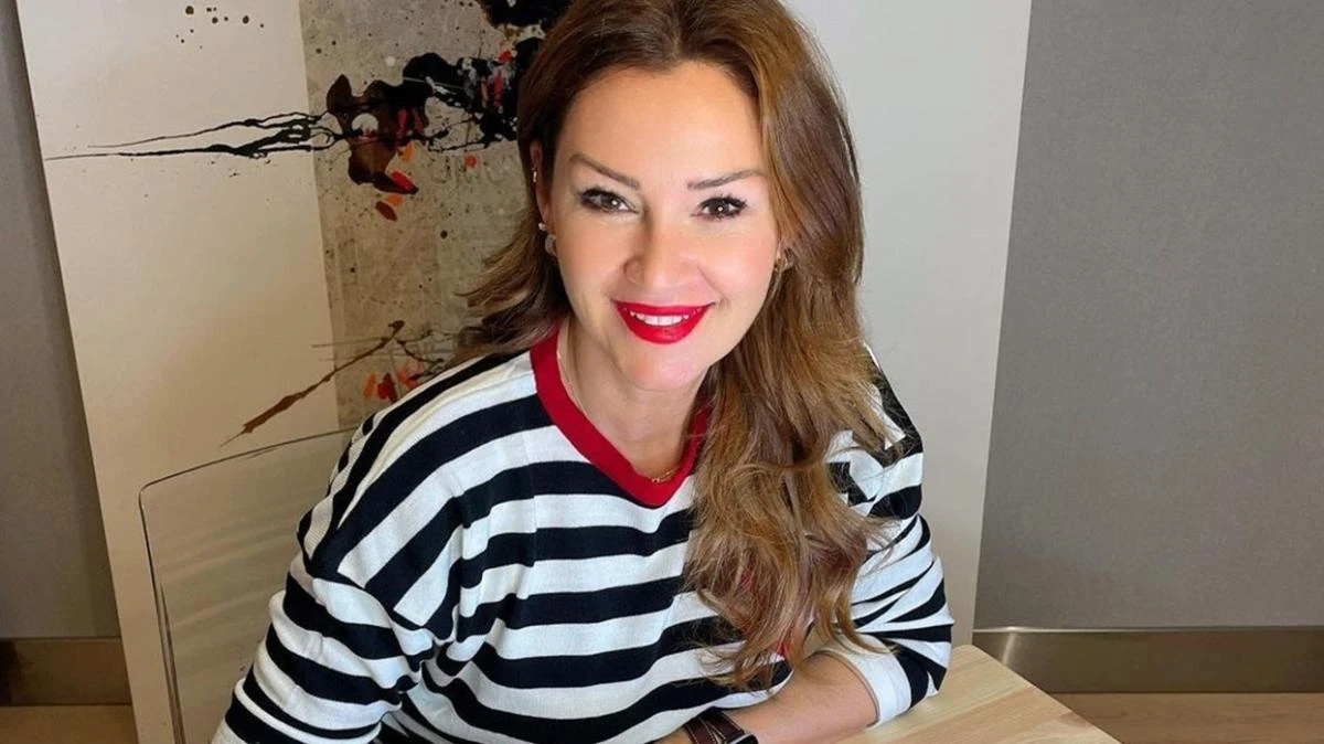 Pınar Altuğ kızının fotoğrafını paylaştı son haline resmen yorum yağdı